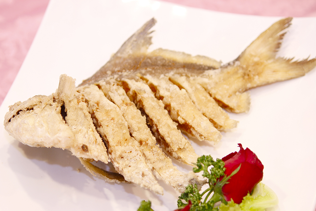 椒盐白鲳